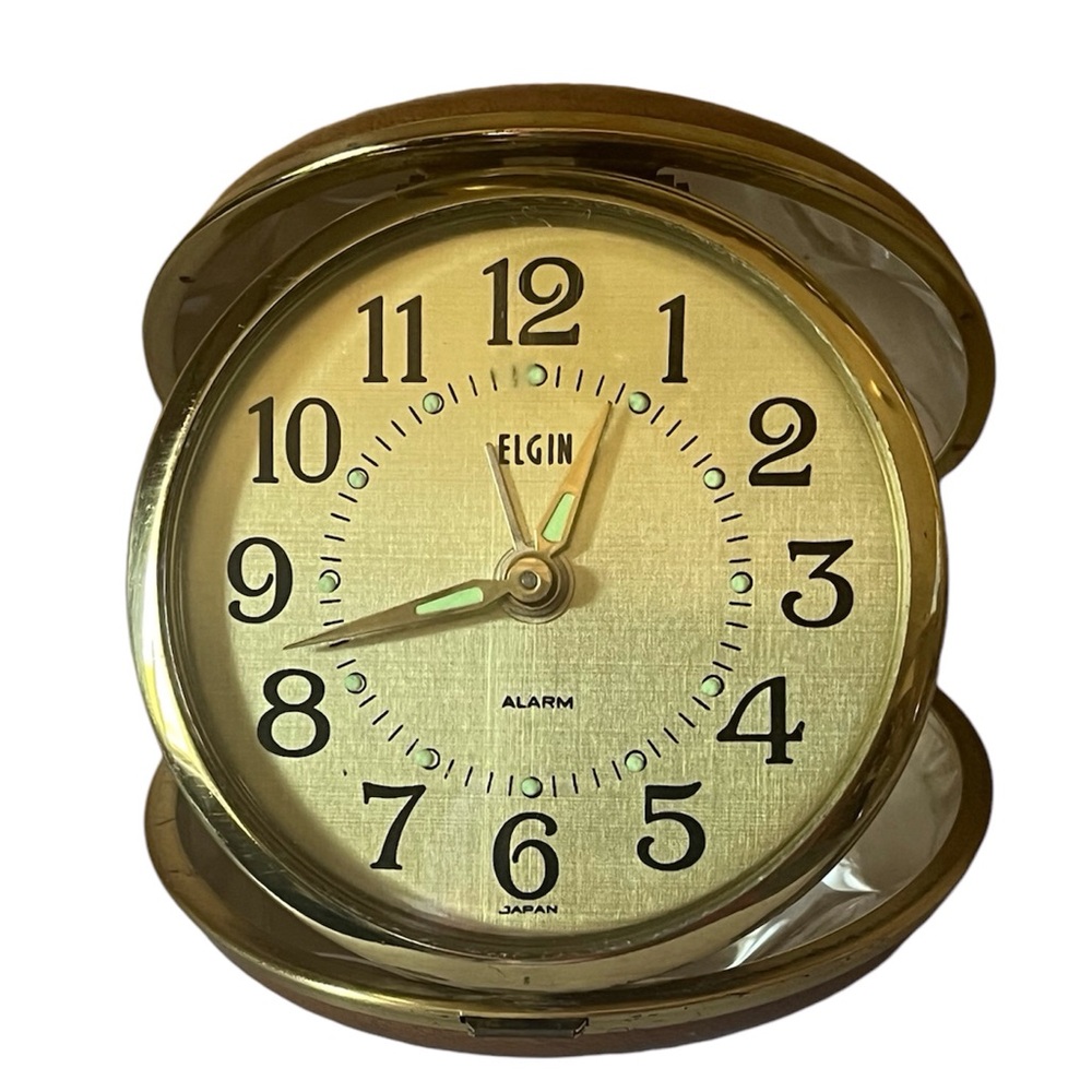 Vintage 1970’s Elgin Wind-up Compact Alarm Clock
